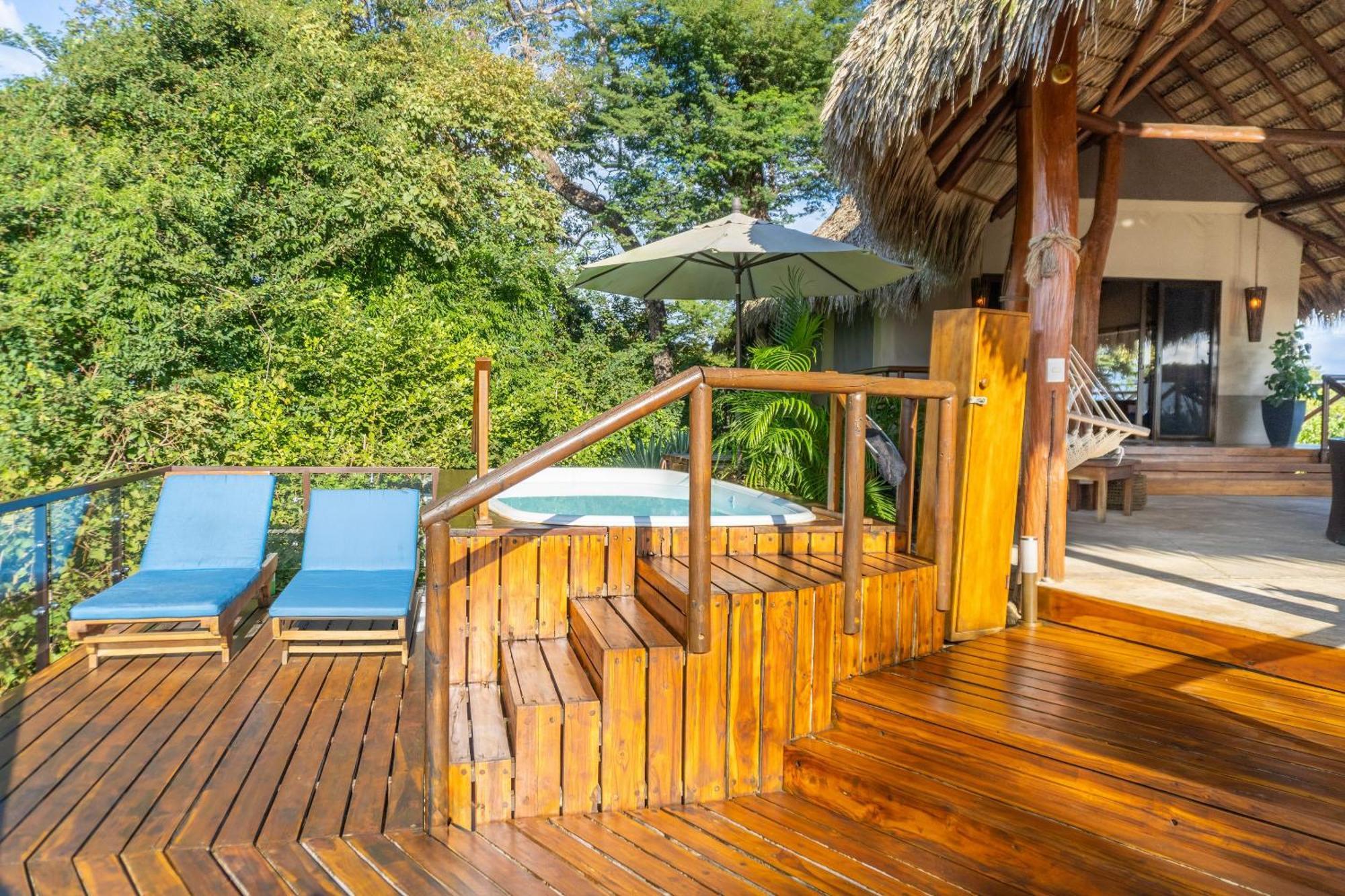 Isla Chiquita Glamping Hotel Paquera Szoba fotó